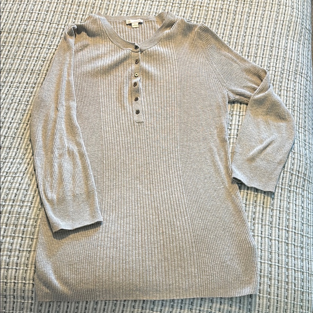 Gap Henley sweater